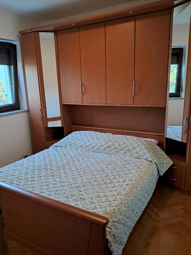 Sara Apartmani Premantura